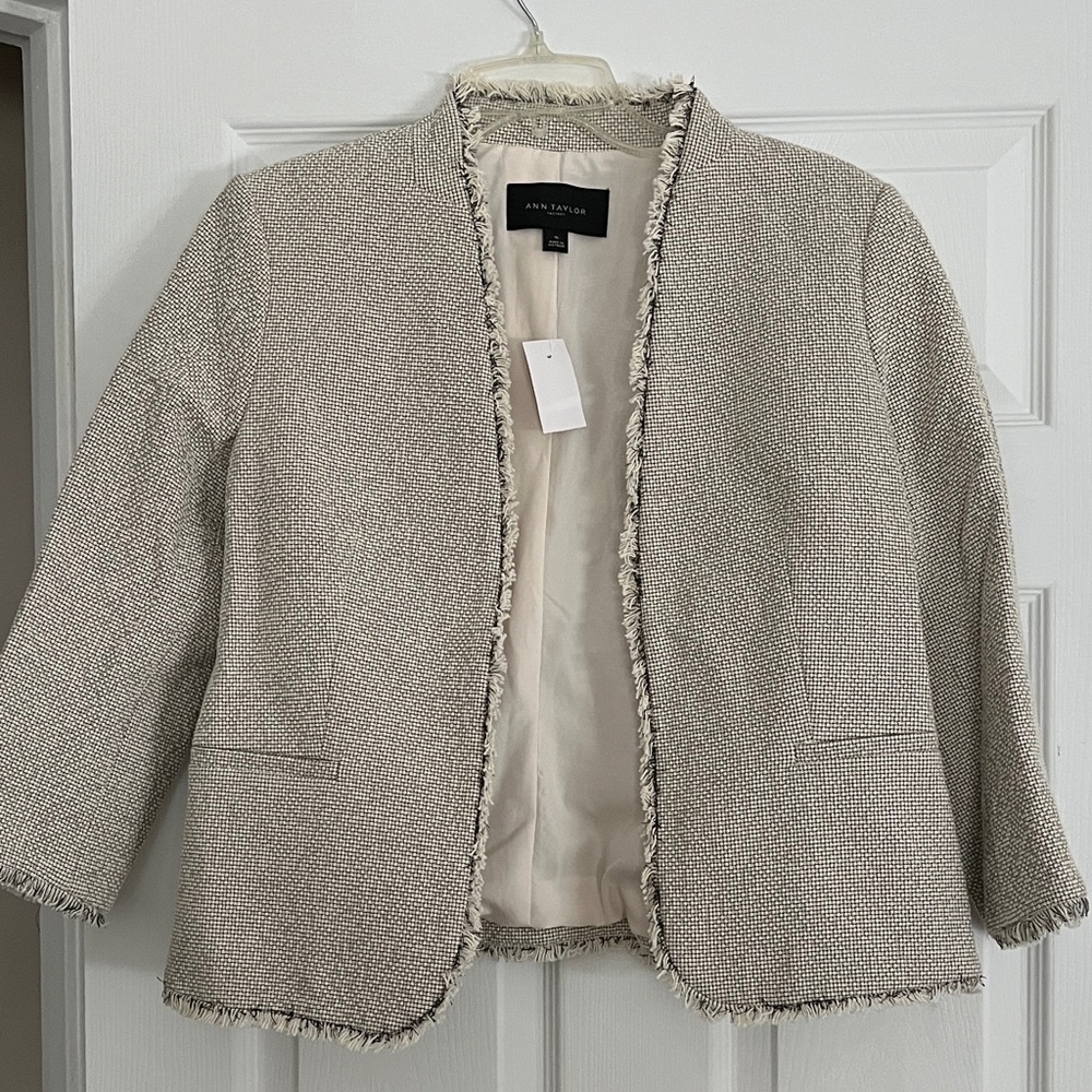 🆕 Anne Klein Blazer